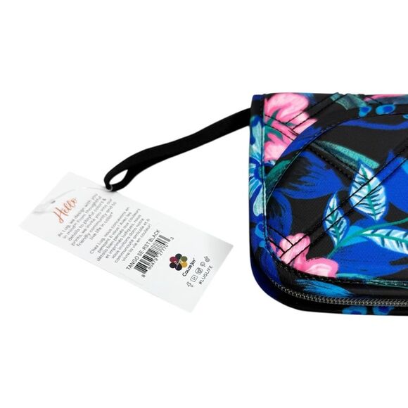 Lug Tango SE Travel RFID Wallet Nylon Quilted Floral Black Blue Pink Green White - Picture 6 of 13